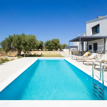 Villa Elixsea - Unlimited View Of The Blue Sea *